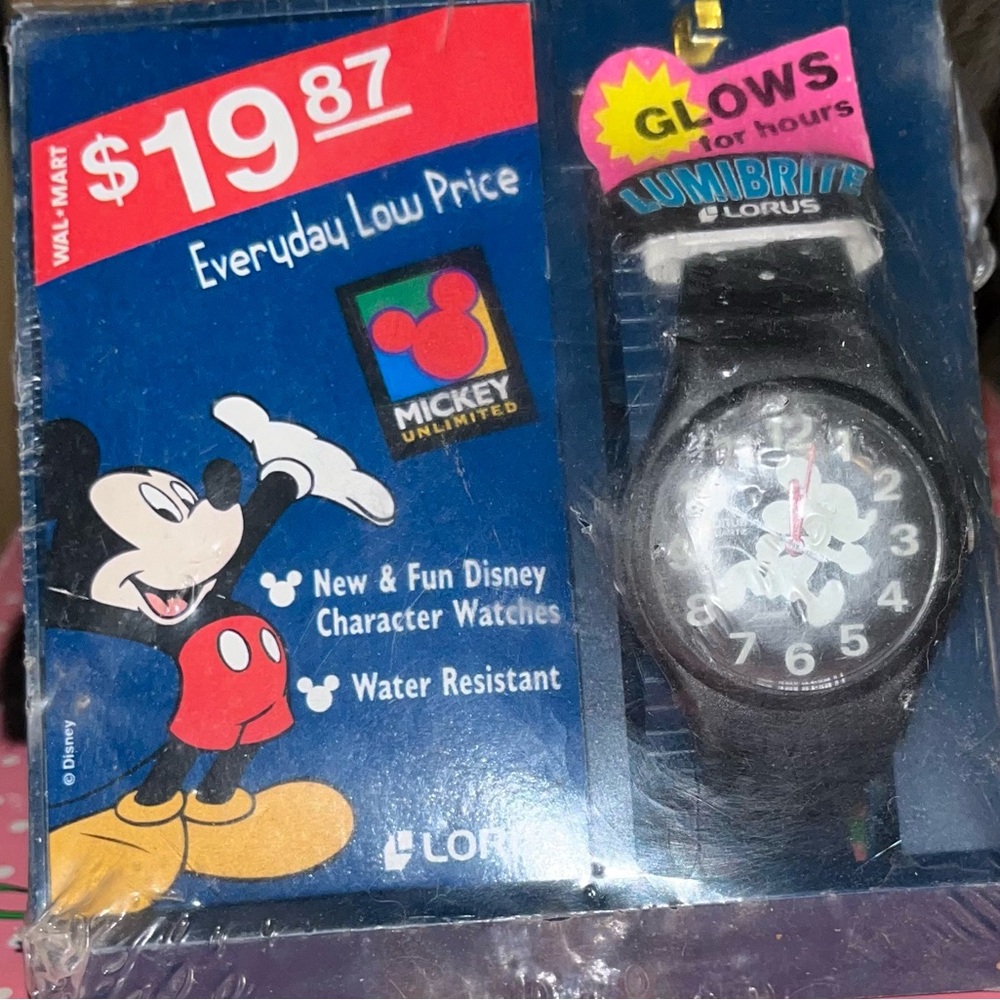 Lorus Disney Mickey Mouse Watch 80’s Glow in the Dark Wrapped